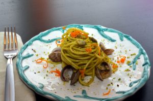 Linguine with clams